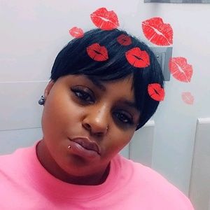 Meet your Posher, Kendra